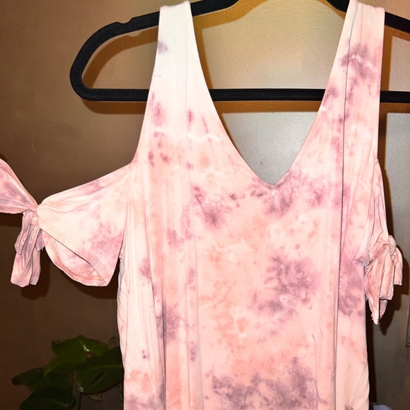 American Eagle Outfitter Tank Top - Short Sleeves (Bow) - - Picture 4 of 6